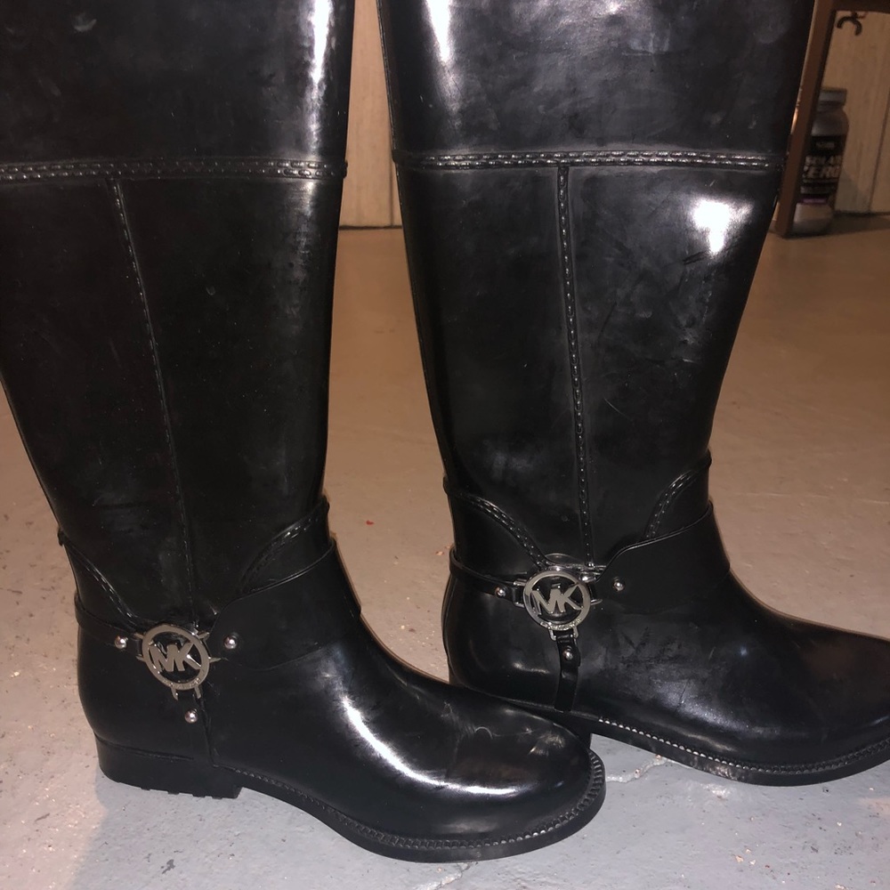 Black rain boots!